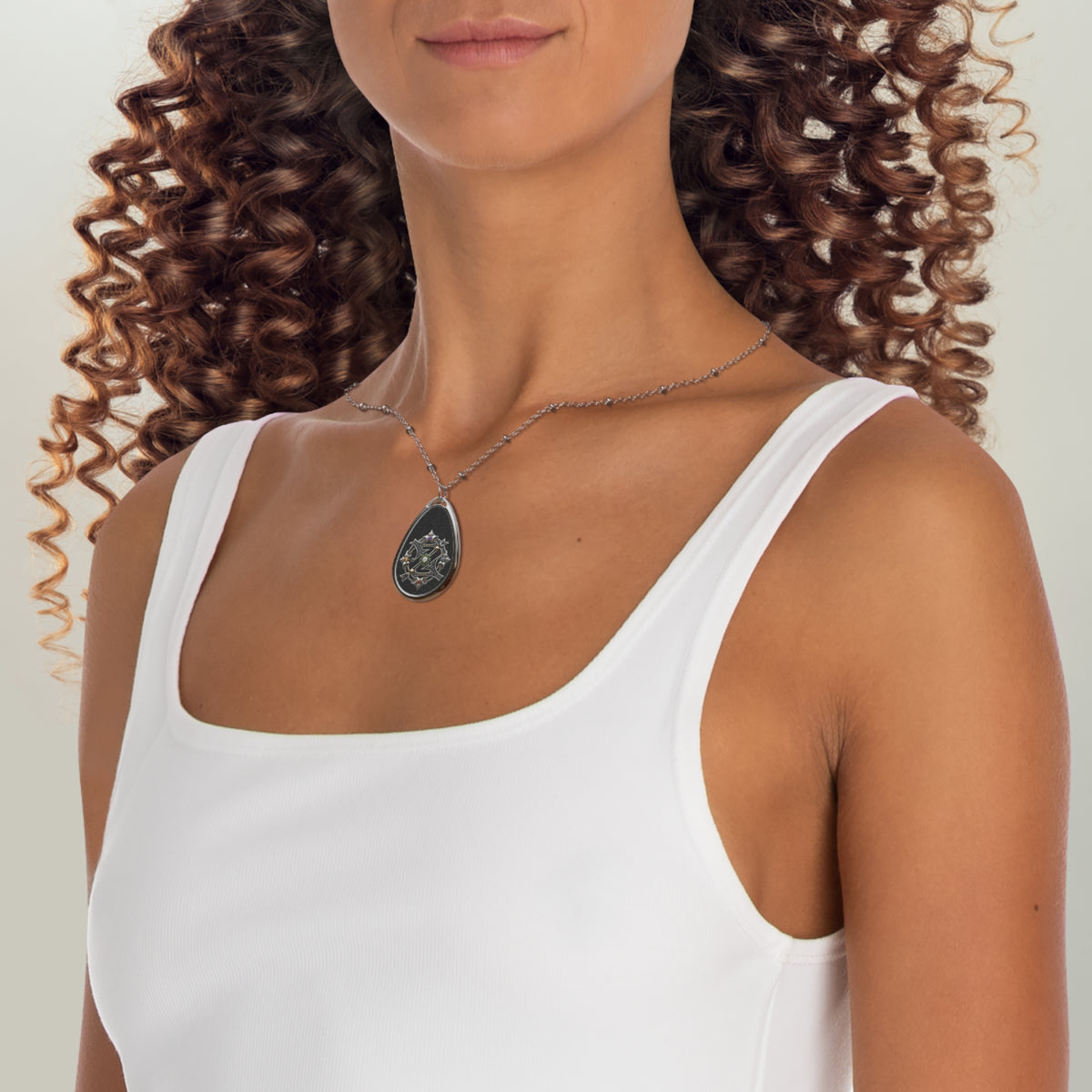 The Magic of Oz Emerald City Royalty Crest Pendant Necklace — black